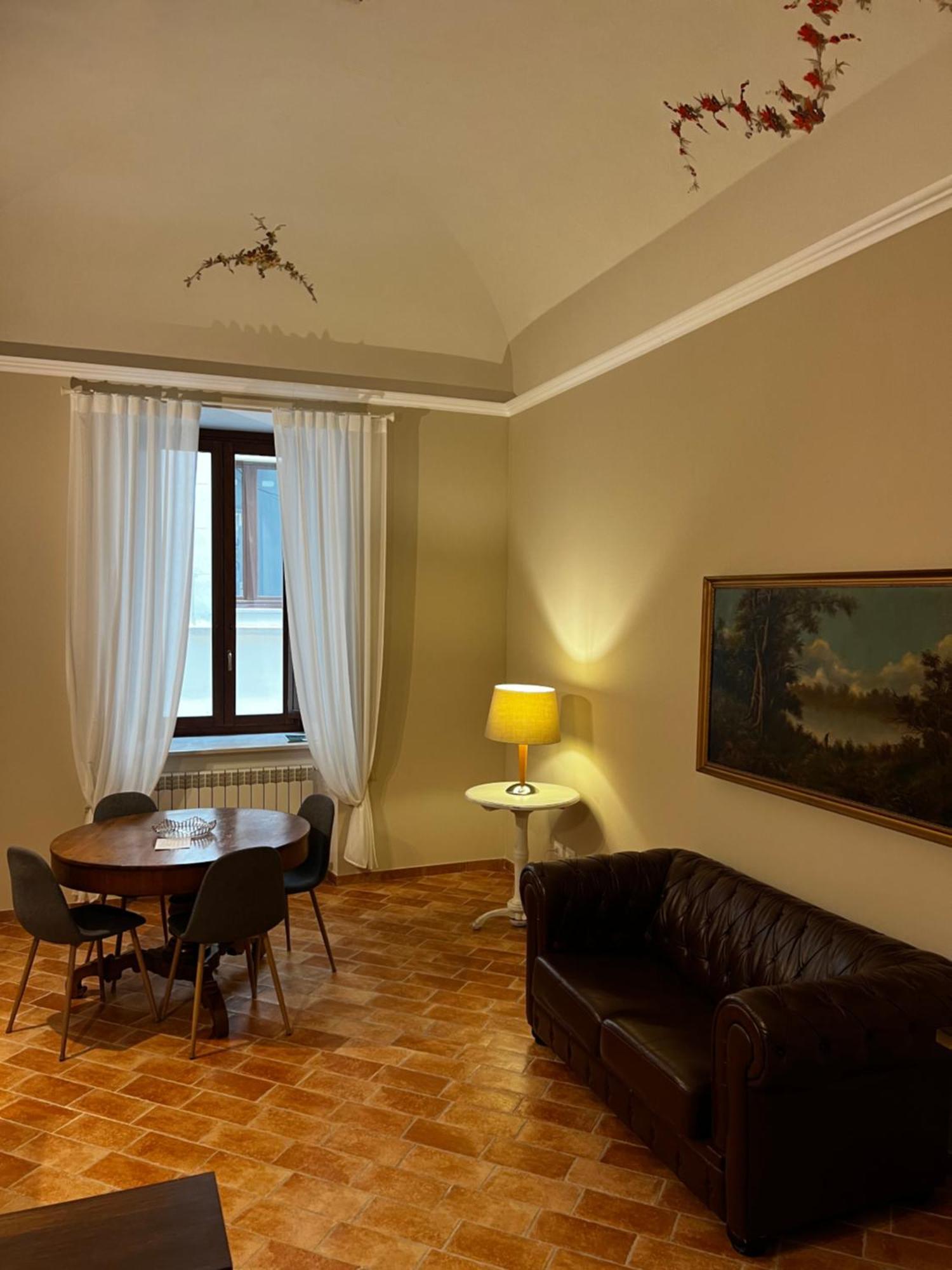 Вилла Dimora Largo Silvestro Dell'Aquila- Centro Storico Экстерьер фото